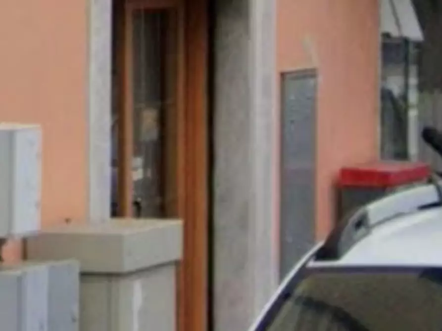Immagine 6 di Negozio in vendita  in Via Zara a Brescia