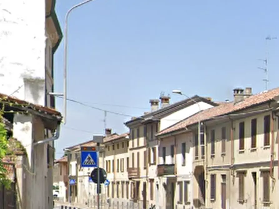 Immagine 11 di Appartamento in vendita  in Corso della Repubblica a Ferrera Erbognone