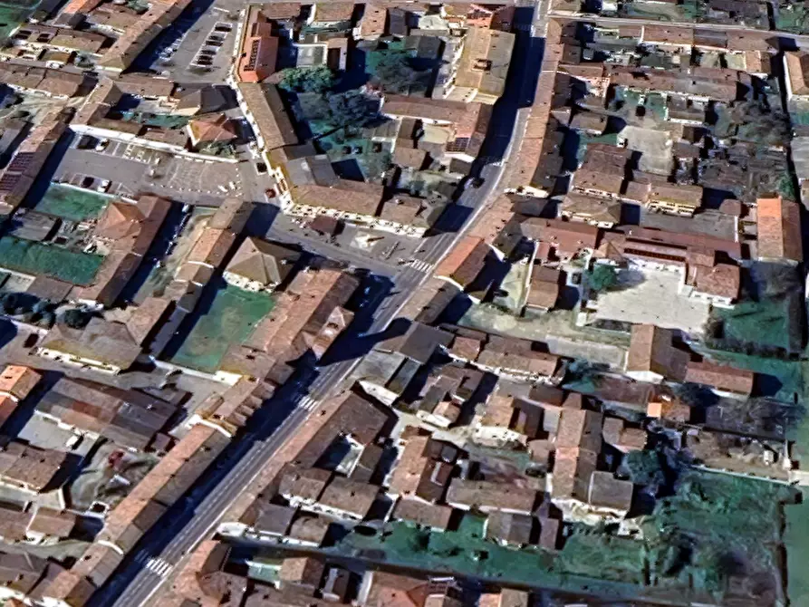 Immagine 15 di Appartamento in vendita  in Corso della Repubblica a Ferrera Erbognone