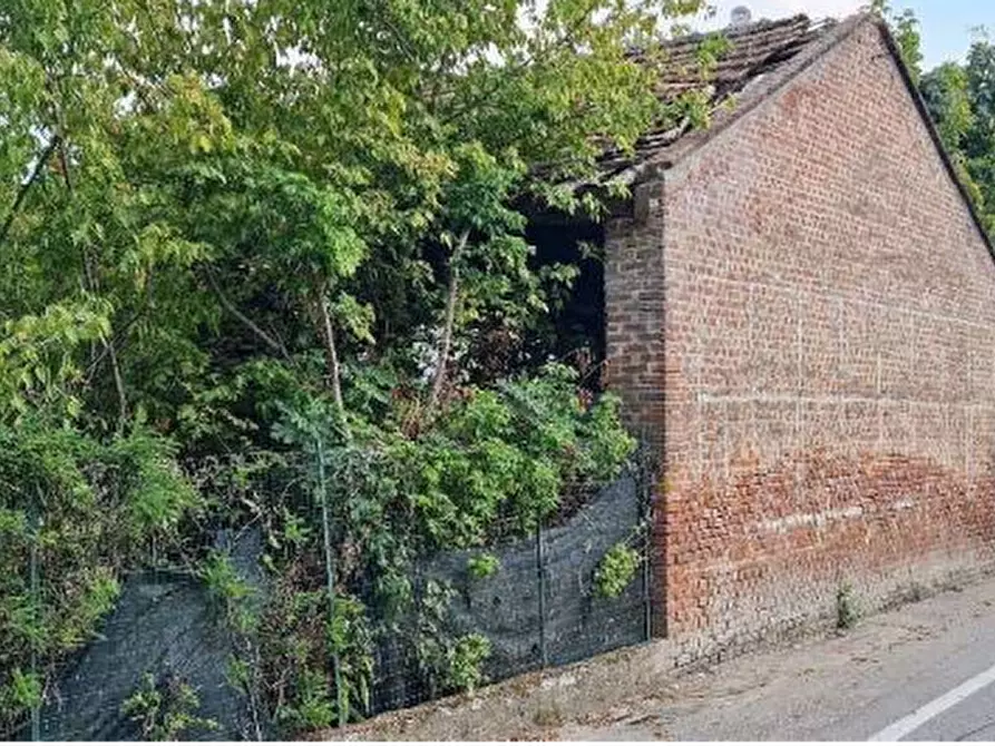 Immagine 2 di Rustico / casale in vendita  in Via Cucchiani  a Chignolo Po