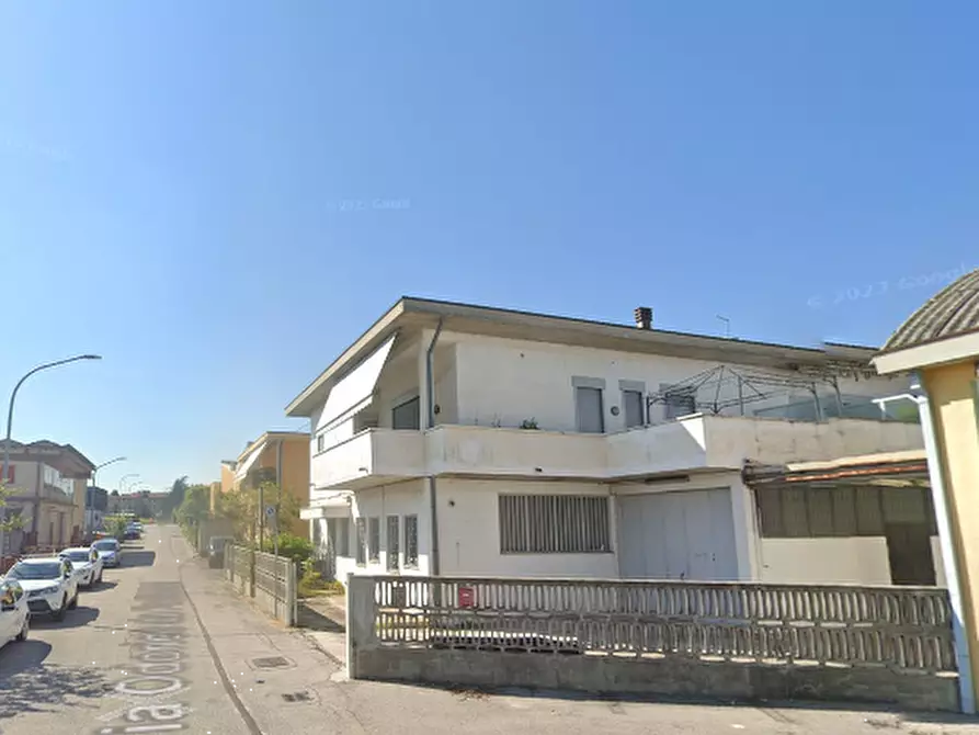 Immagine 2 di Laboratorio in vendita  in Via Odorico da Pordenone  a Vicenza