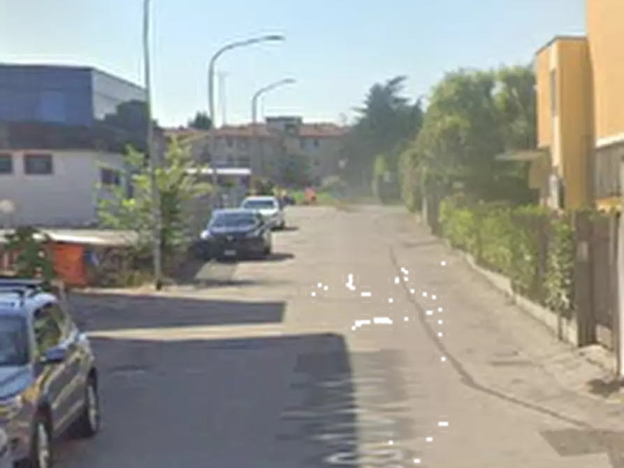 Immagine 9 di Laboratorio in vendita  in Via Odorico da Pordenone  a Vicenza