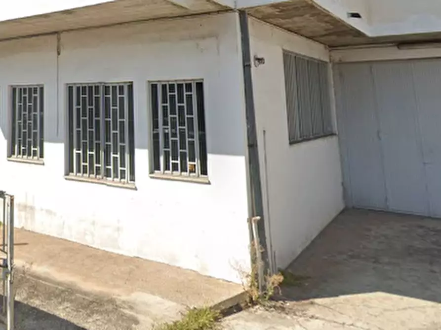 Immagine 15 di Laboratorio in vendita  in Via Odorico da Pordenone  a Vicenza