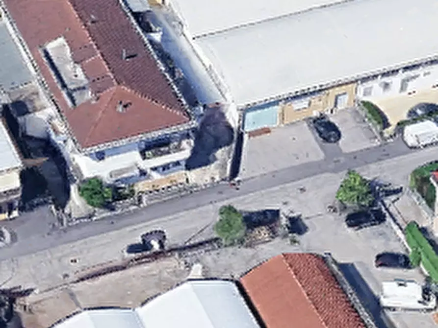 Immagine 17 di Laboratorio in vendita  in Via Odorico da Pordenone  a Vicenza