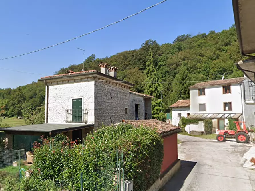 Immagine 3 di Casa indipendente in vendita  in Via Fontana a Zovencedo