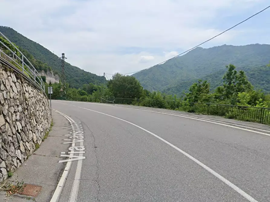 Immagine 9 di Stabile in vendita  in Via Nikolajewka a Lumezzane