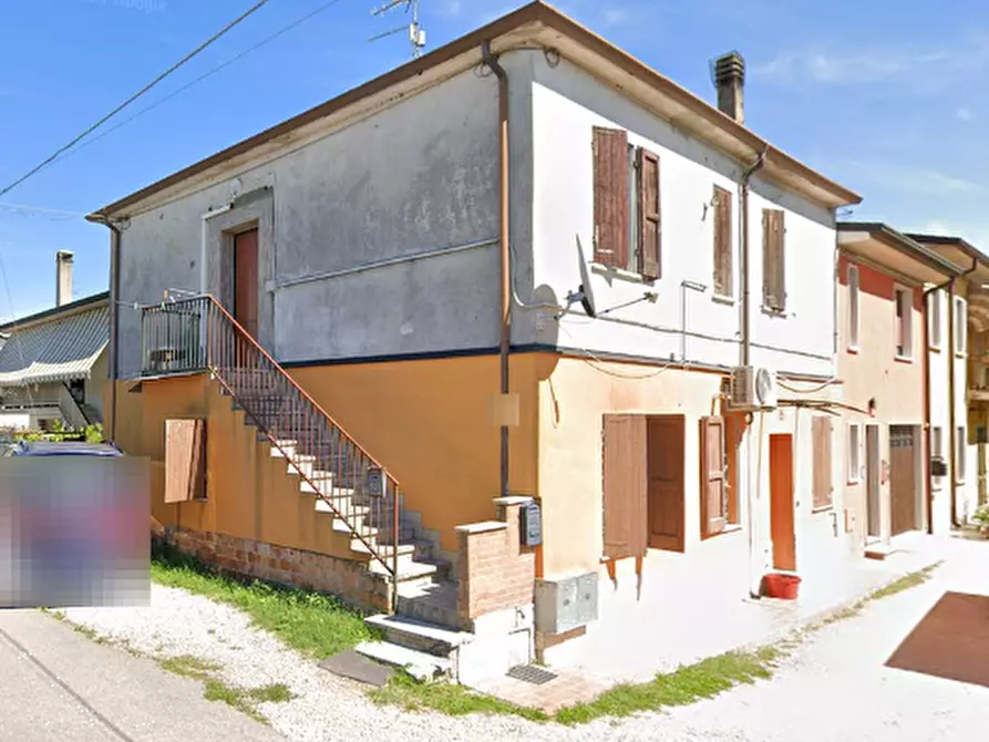 Immagine 1 di Appartamento in vendita  in Via Virgiliana a Trevenzuolo