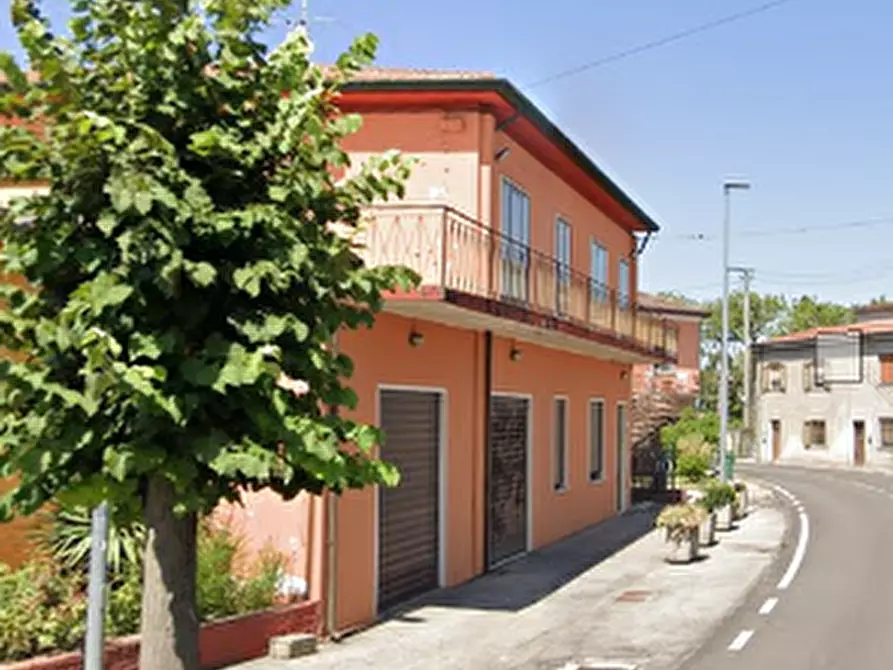 Immagine 10 di Appartamento in vendita  in Via Virgiliana a Trevenzuolo