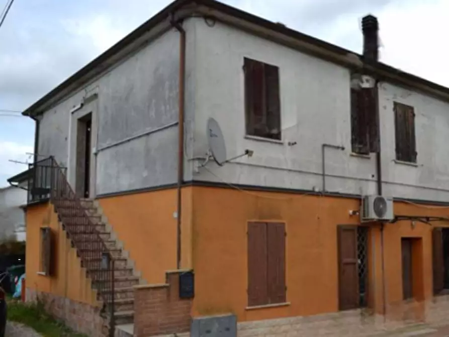 Immagine 15 di Appartamento in vendita  in Via Virgiliana a Trevenzuolo