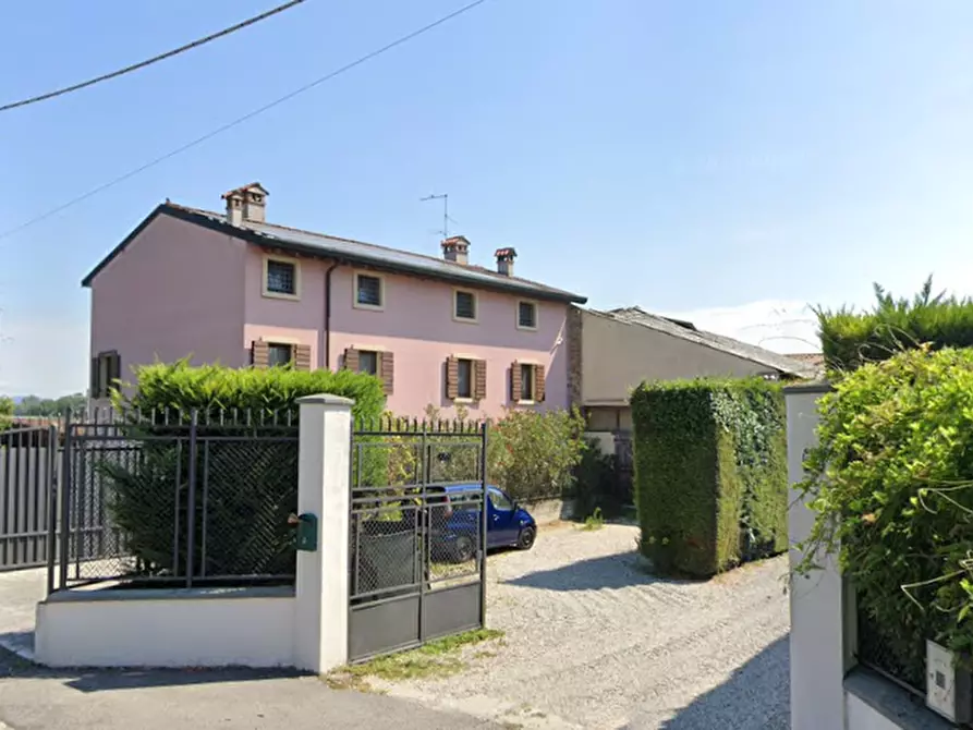 Immagine 1 di Villa in vendita  in Via Canova a Zevio