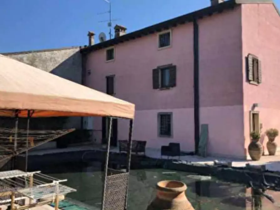 Immagine 13 di Villa in vendita  in Via Canova a Zevio