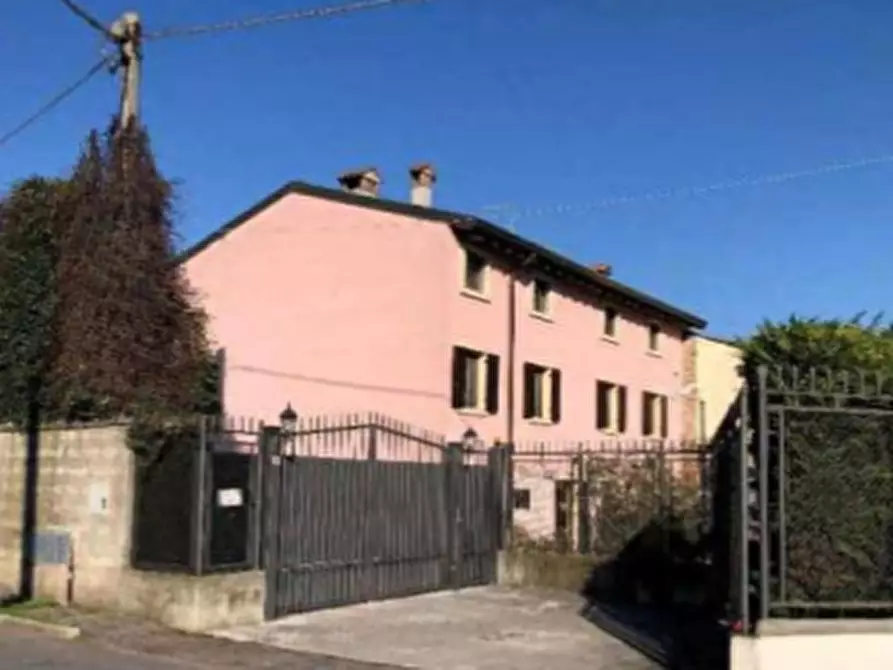 Immagine 16 di Villa in vendita  in Via Canova a Zevio