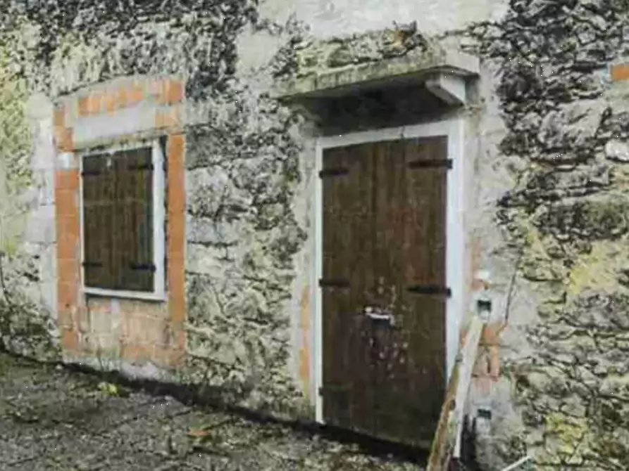 Immagine 3 di Casa indipendente in vendita  in Località Burgagnani a Badia Calavena