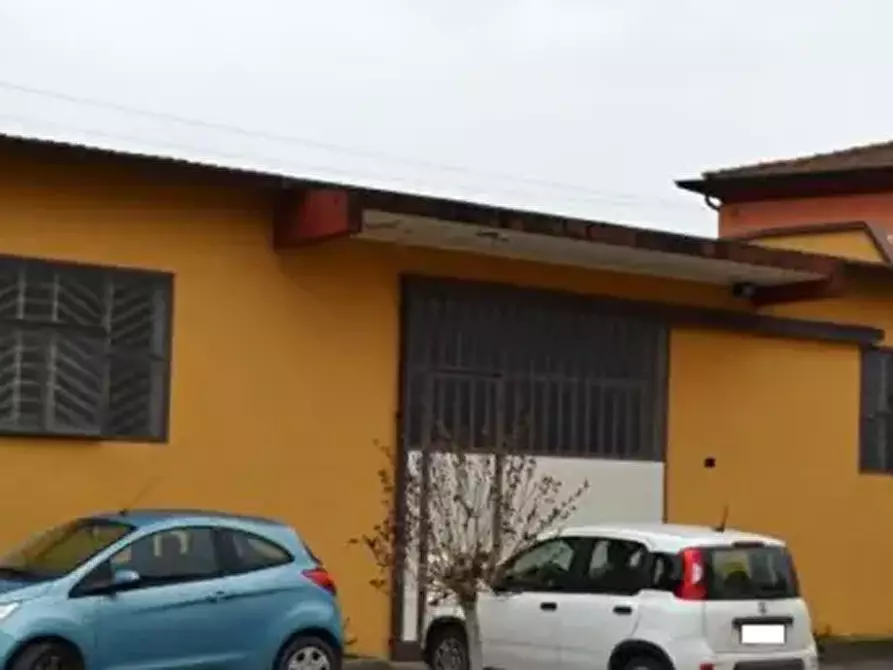 Immagine 2 di Magazzino in vendita  in Via Guglielmo Marconi a Bonavigo