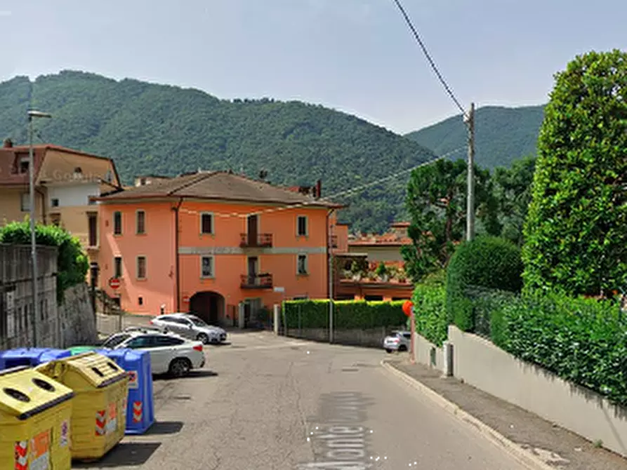 Immagine 15 di Appartamento in vendita  in Via Monte Grappa  a Lumezzane