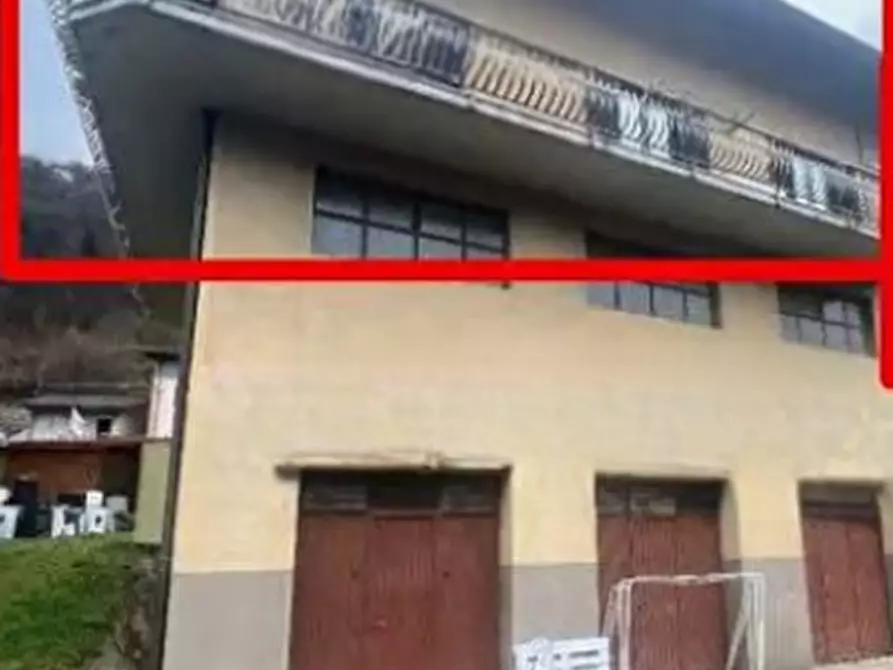Immagine 1 di Appartamento in vendita  in  Via Porro a Edolo