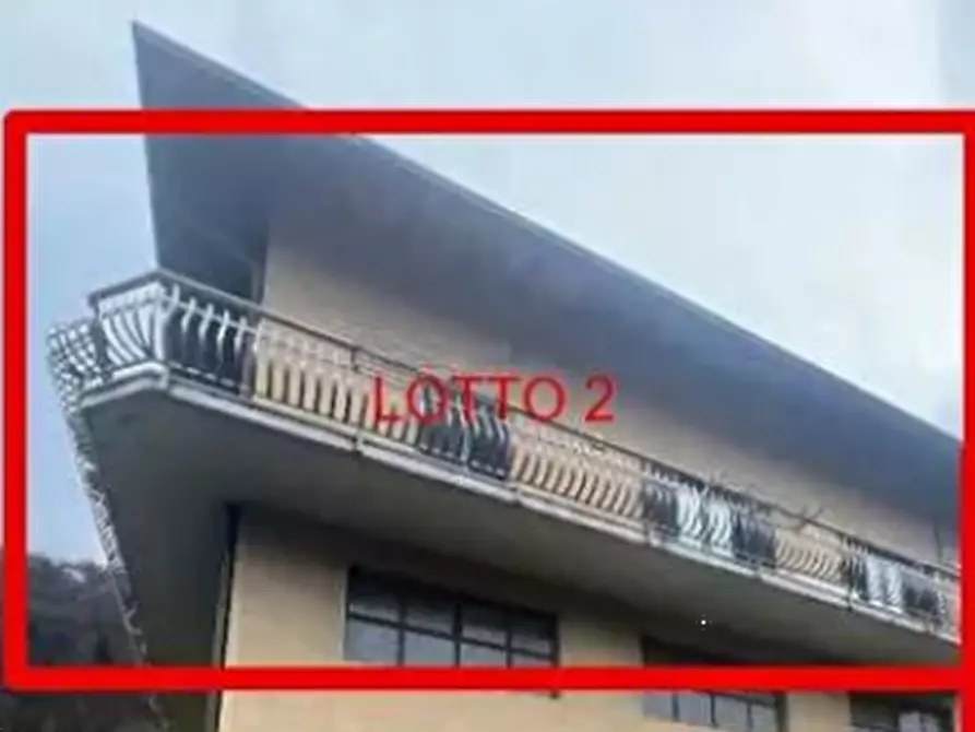 Immagine 8 di Appartamento in vendita  in  Via Porro a Edolo