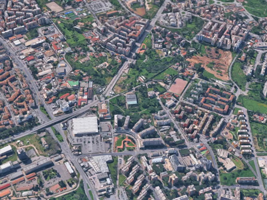 Immagine 13 di Garage in vendita  in Via Pomona a Roma