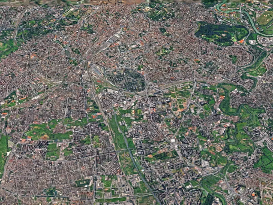 Immagine 14 di Garage in vendita  in Via Pomona a Roma