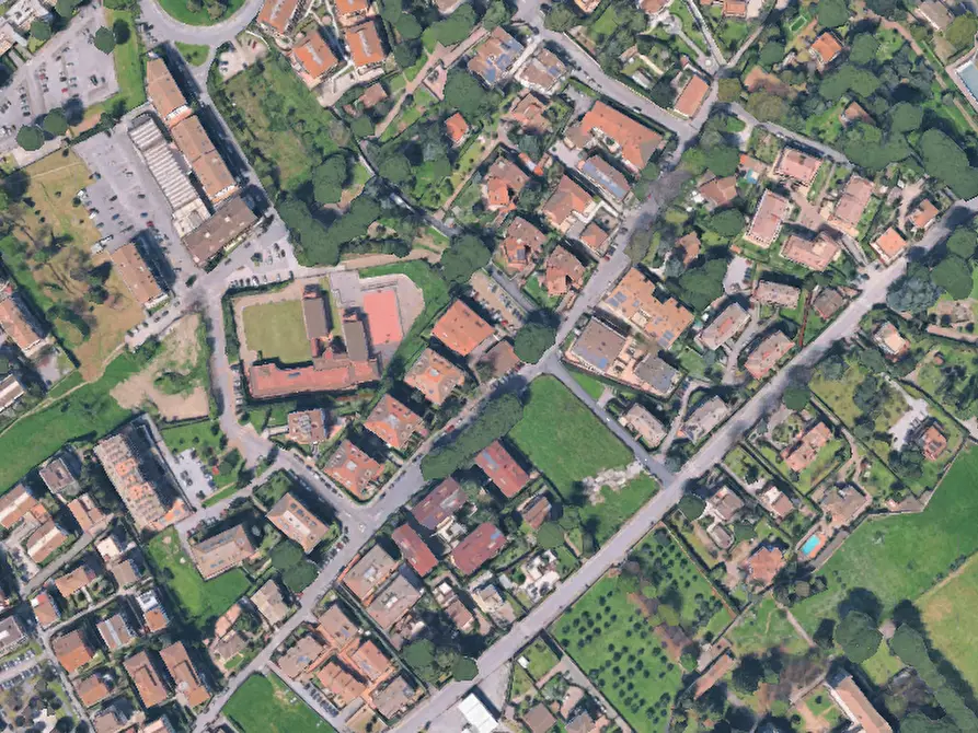 Immagine 2 di Garage in vendita  in via Vecchia di Grottaferrata a Marino