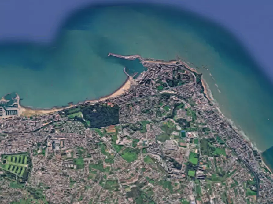 Immagine 14 di Appartamento in vendita  in Corso Italia a Anzio