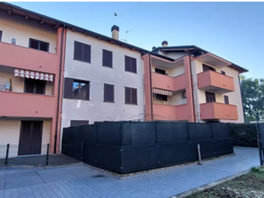Immagine 1 di Appartamento in vendita  in Via Donati a Casirate D'adda
