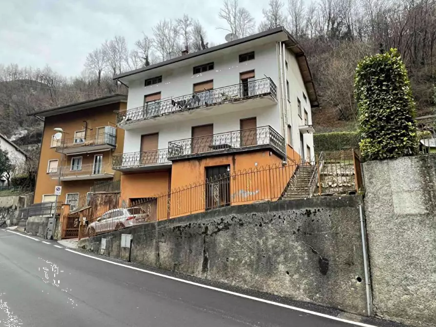 Immagine 4 di Appartamento in vendita  in Via Cinque Martiri  a Vertova