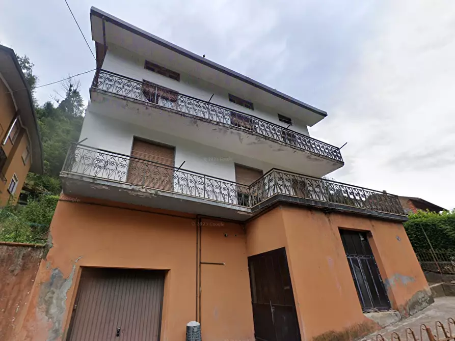 Immagine 5 di Appartamento in vendita  in Via Cinque Martiri  a Vertova