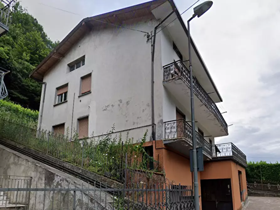 Immagine 8 di Appartamento in vendita  in Via Cinque Martiri  a Vertova