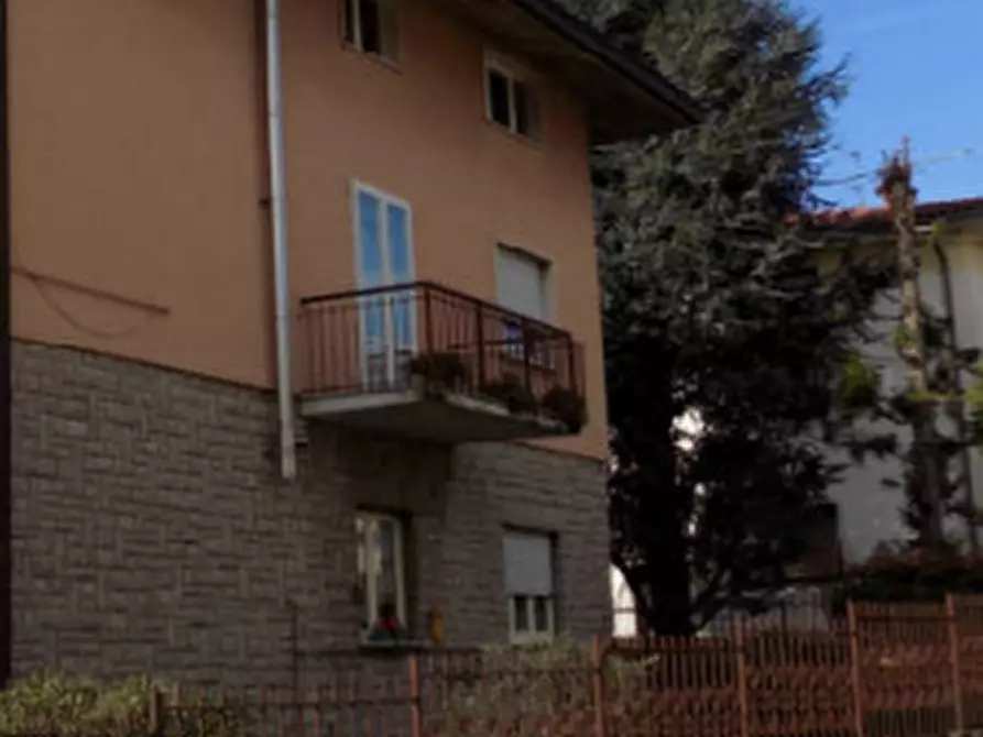 Immagine 5 di Stabile in vendita  in via Ponte della Regina a Almenno San Salvatore