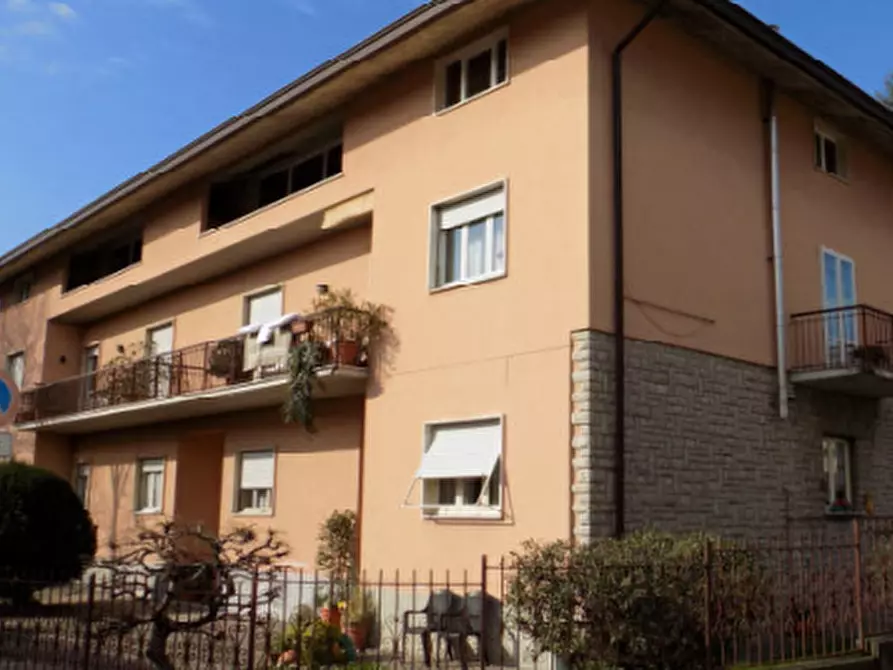 Immagine 6 di Stabile in vendita  in via Ponte della Regina a Almenno San Salvatore