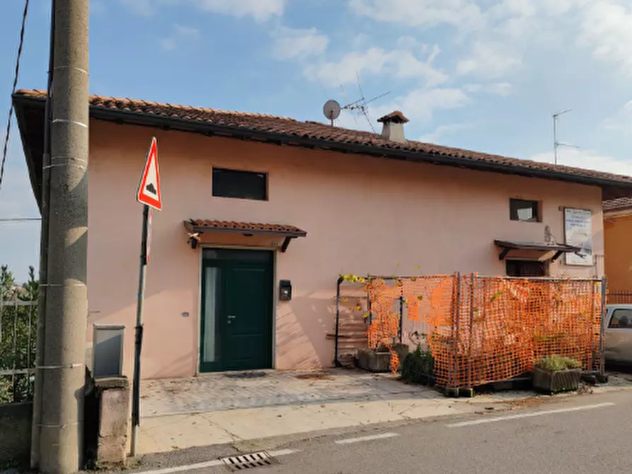 Immagine 3 di Magazzino in vendita  in Via S. Francesco a Castelli Calepio