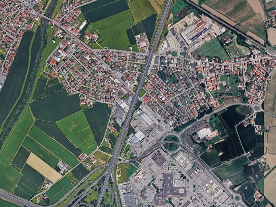 Immagine 4 di Ufficio in vendita  in Via Roma a Torri Di Quartesolo