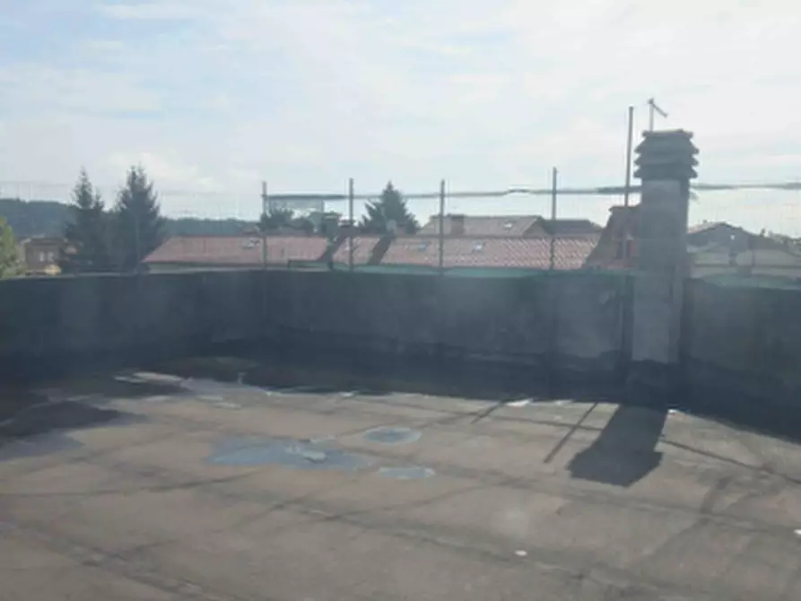 Immagine 4 di Stabile in vendita  in Via Alessandro Rossi a Piovene Rocchette