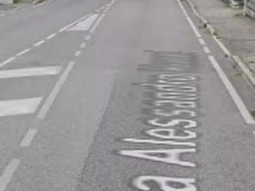 Immagine 8 di Stabile in vendita  in Via Alessandro Rossi a Piovene Rocchette