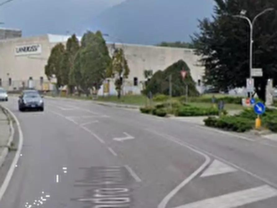 Immagine 9 di Stabile in vendita  in Via Alessandro Rossi a Piovene Rocchette