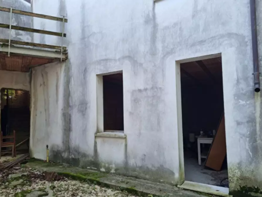 Immagine 1 di Appartamento in vendita  in Via Ravenna a Ferrara