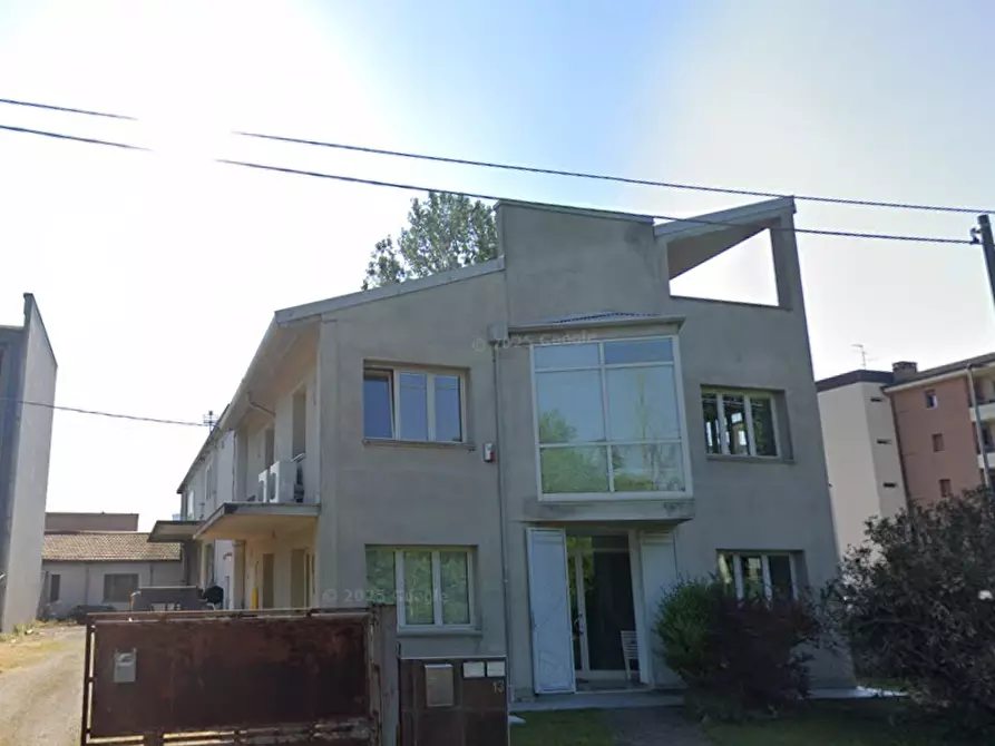 Immagine 1 di Ufficio in vendita  in Via Luigi Gulinelli a Ferrara