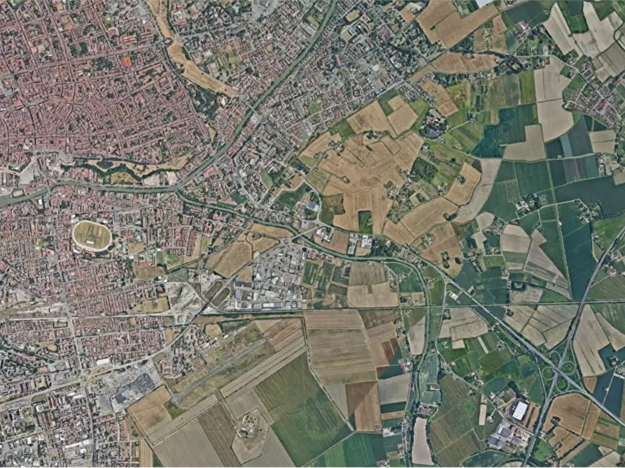 Immagine 15 di Appartamento in vendita  in Via Ravenna a Ferrara