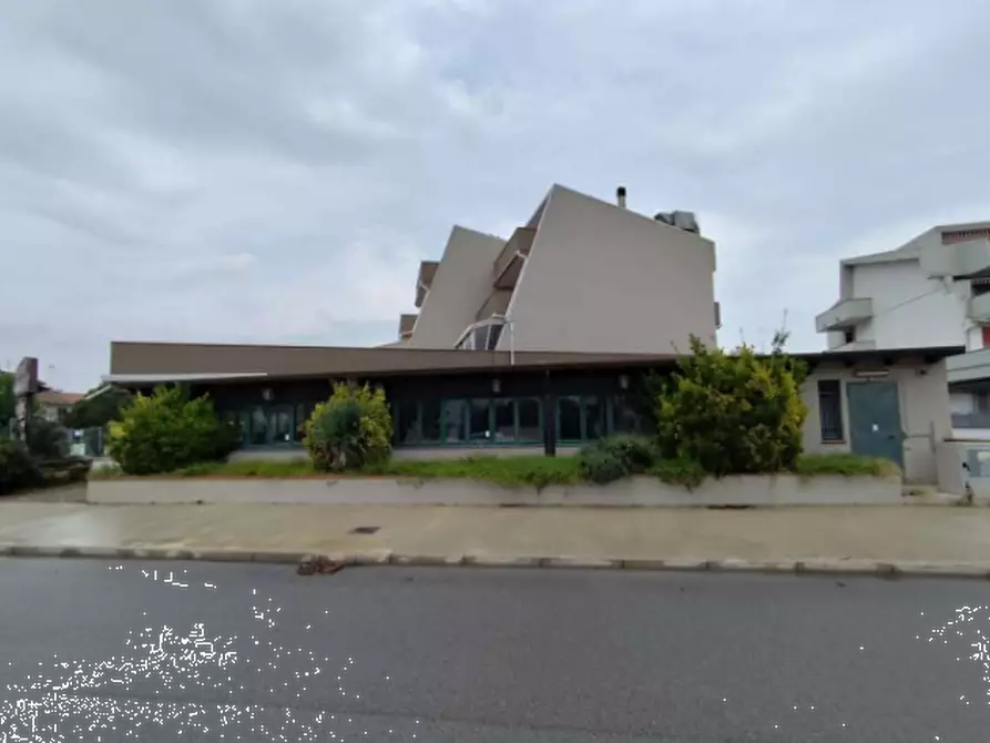 Immagine 7 di Negozio in vendita  in Viale Stati Uniti d'America a Comacchio