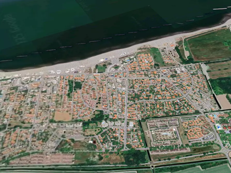 Immagine 15 di Negozio in vendita  in Viale Stati Uniti d'America a Comacchio