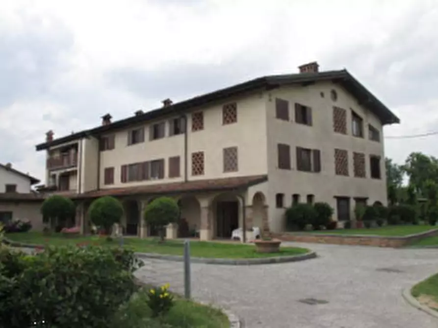 Immagine 2 di Appartamento in vendita  in Via cascina pascolo  a Romano Di Lombardia