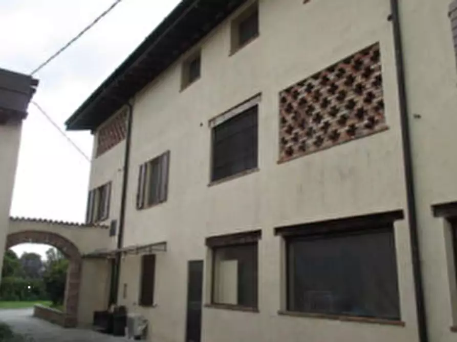 Immagine 3 di Appartamento in vendita  in Via cascina pascolo  a Romano Di Lombardia