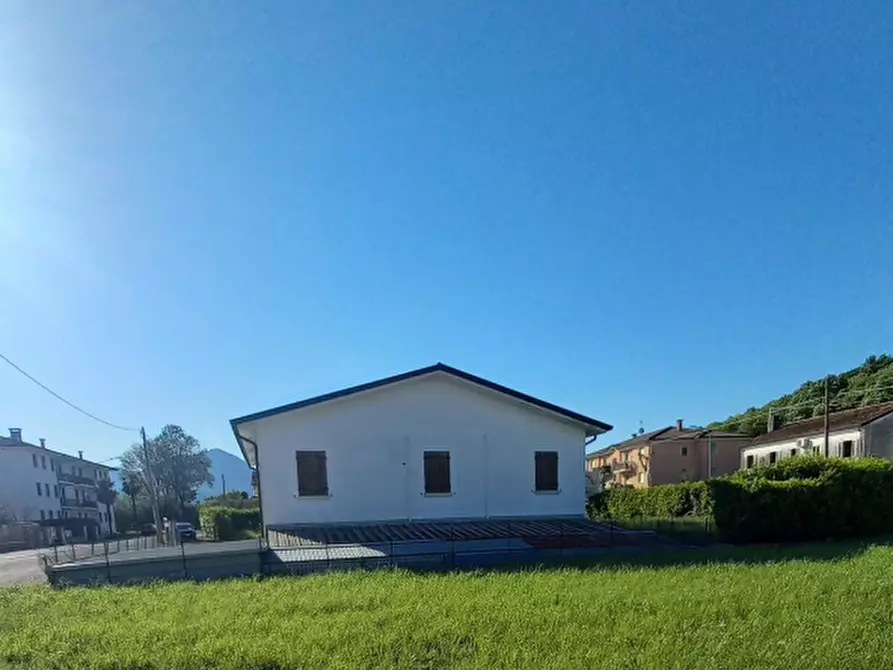 Immagine 4 di Laboratorio in vendita  in Via A.de Gasperi a Albettone