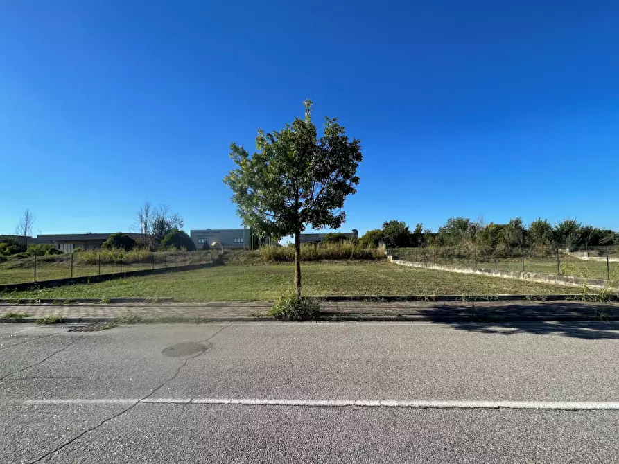 Immagine 2 di Terreno edificabile in vendita  in Via Madre Teresa Di Calcutta a Curtatone