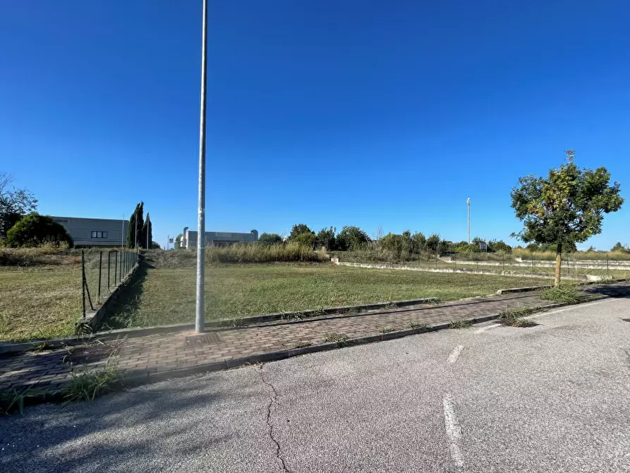 Immagine 1 di Terreno edificabile in vendita  in Via Madre Teresa Di Calcutta a Curtatone