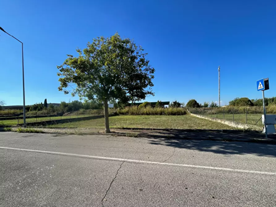 Immagine 2 di Terreno edificabile in vendita  in Via Madre Teresa Di Calcutta a Curtatone