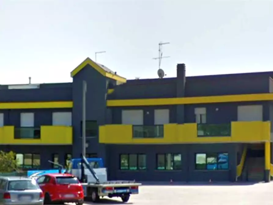 Immagine 5 di Stabile in vendita  in Via Bartolomeo Cristofori a Jesolo