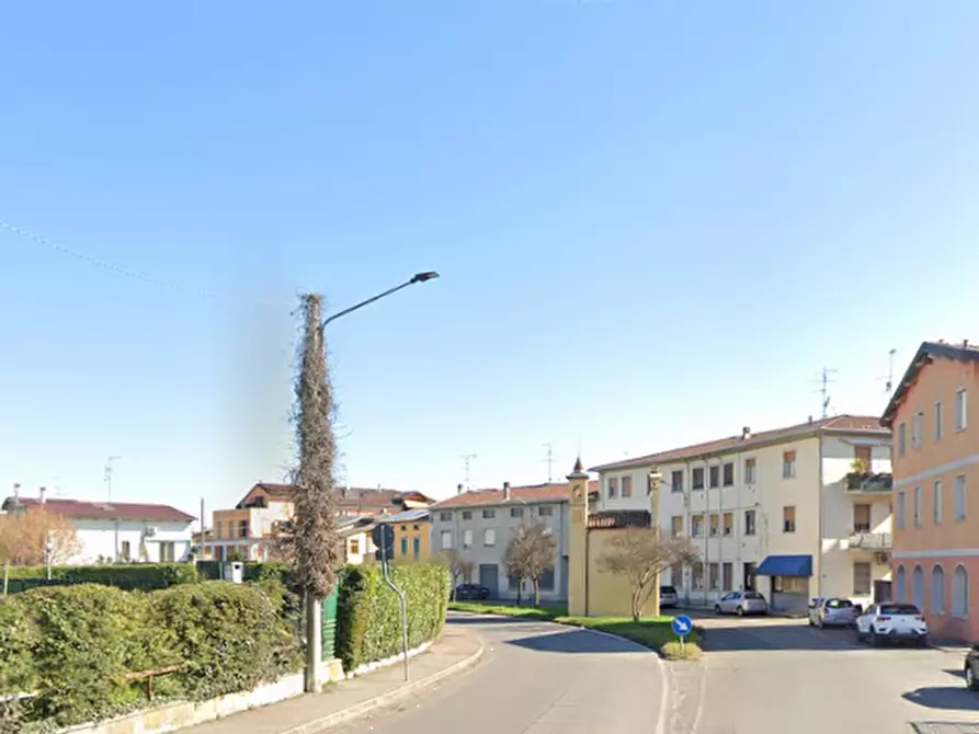 Immagine 11 di Villetta a schiera in vendita  in Via Giuseppe Garibaldi a Viadana