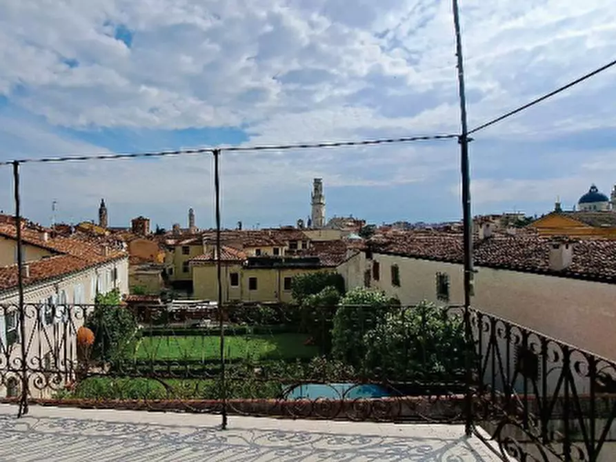 Immagine 3 di Appartamento in vendita  in Vicolo Cieco Coeli a Verona